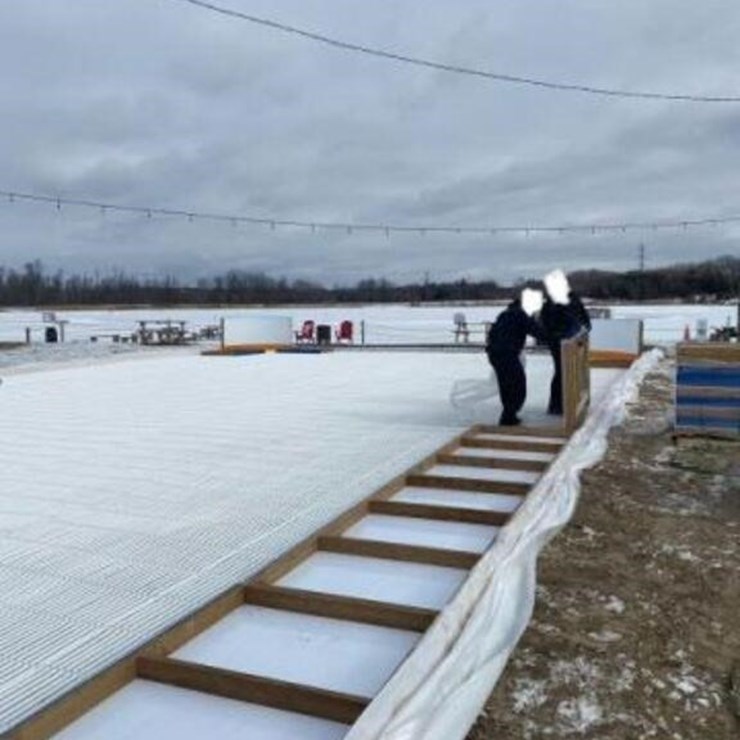 Calmac Ice Mat II 44 Ft x 60 Ft Ice Rink Kit