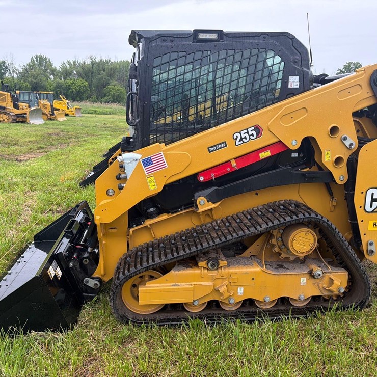 2026 CATERPILLAR 255