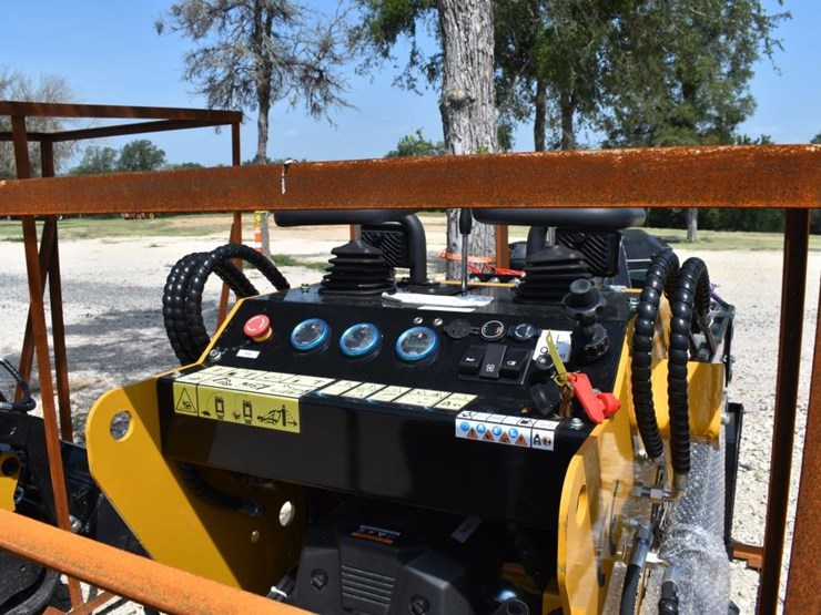 mx-crt23-mini-skid-steer-(serial-#-mxcrt232025x00352)-image-5
