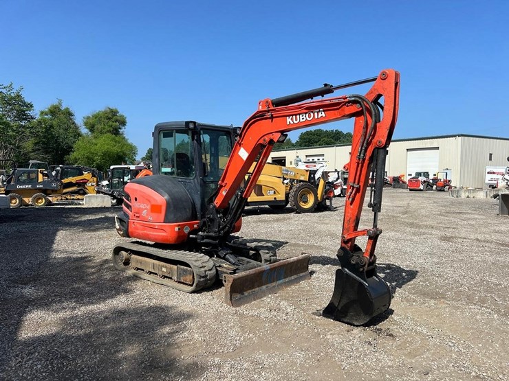 2020-kubota-kx040-4-image-8