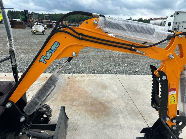 #5091-•-unused-future-ft15-mini-excavator-image-22