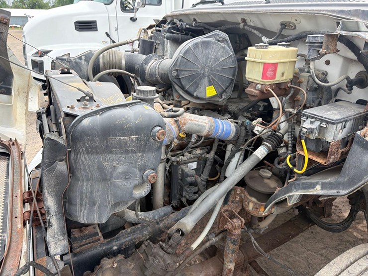 2006-ford-f750-image-12
