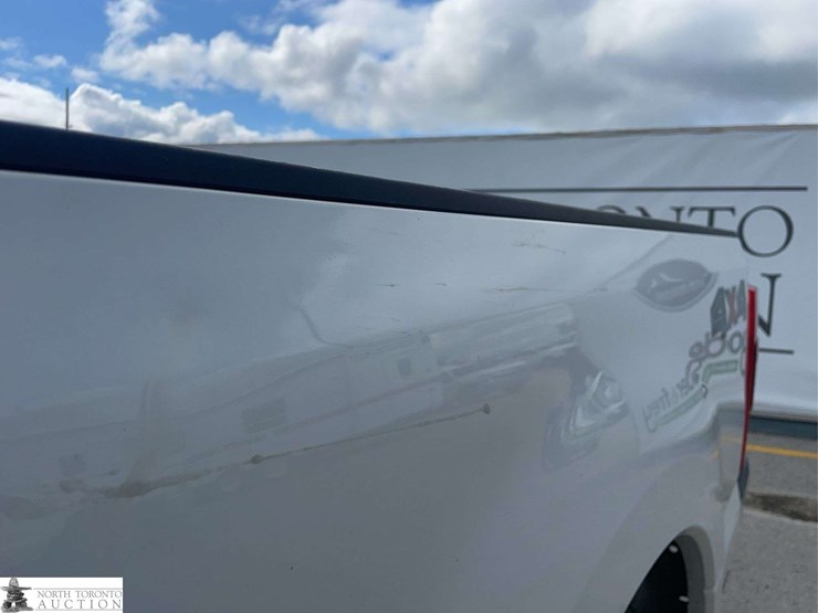 2021-ford-f250-image-32