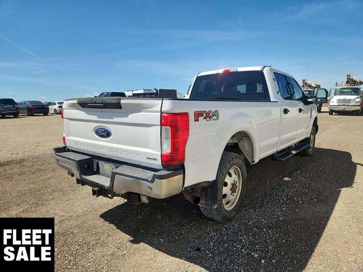 2019-ford-f350-image-9