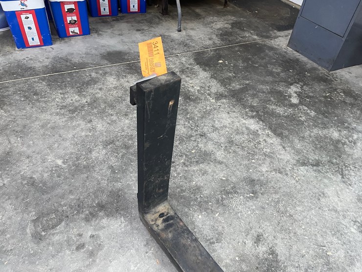 #3411-•-(1)-pallet-fork-image-4