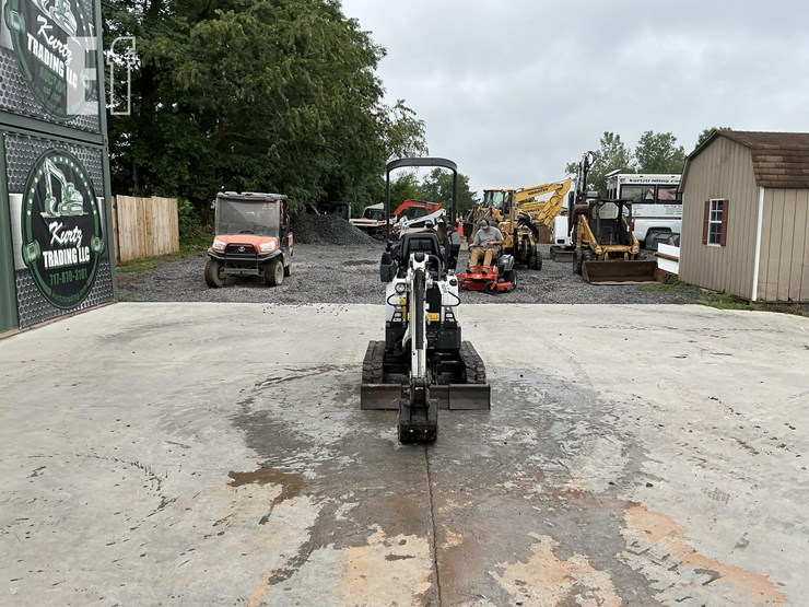 2023-bobcat-e10-image-7