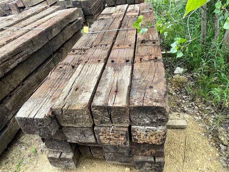 #3450-•-bundle-of-(16)-railroad-ties-image-5