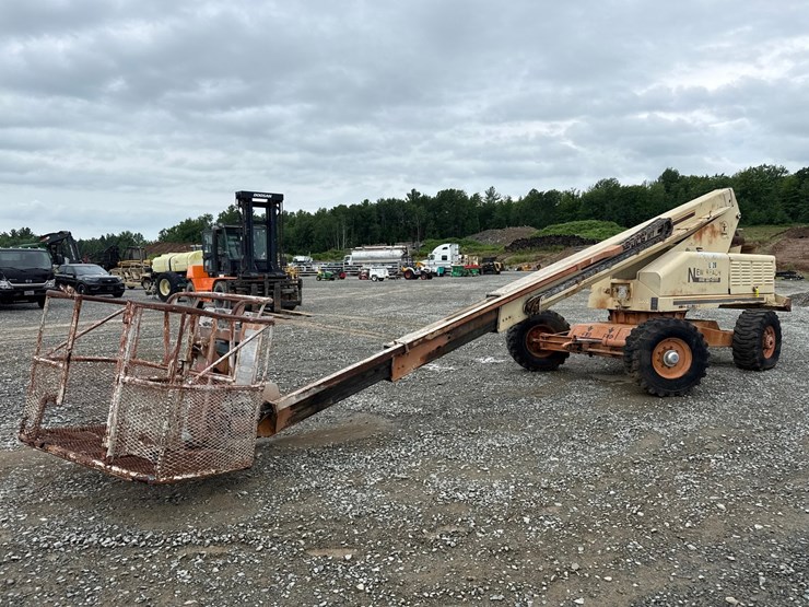 #5106-•-new-reach-man-lift-image-7