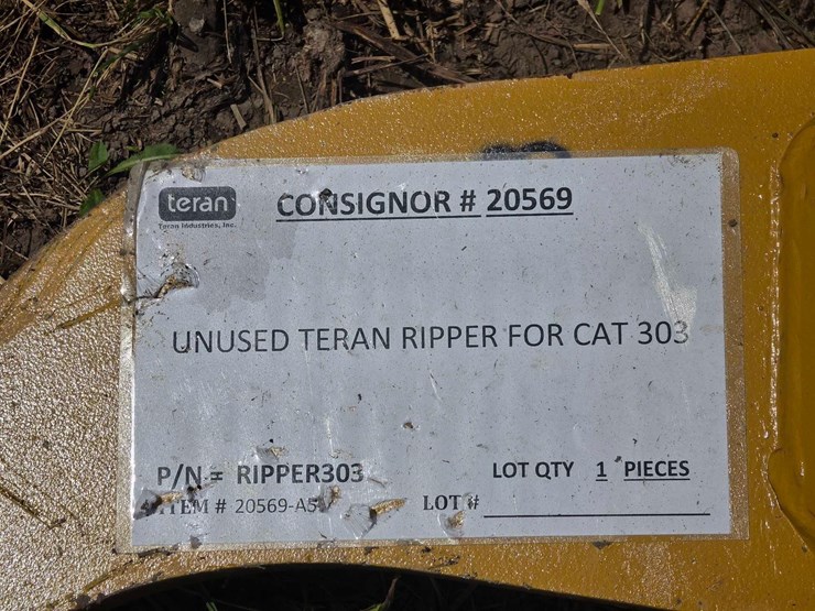 caterpillar-303-image-3