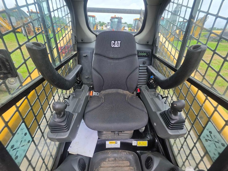2022-caterpillar-289d3-image-20