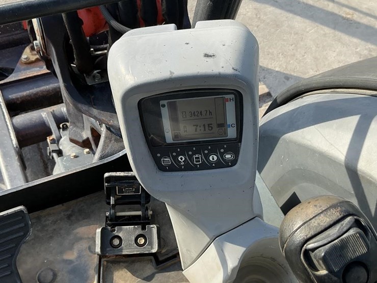 2015-kubota-kx040-4-image-16