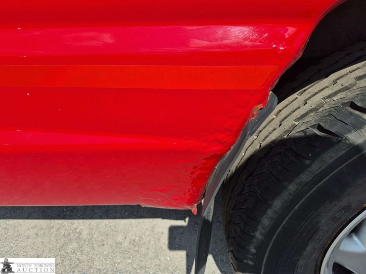 2012-ford-cargo-image-33