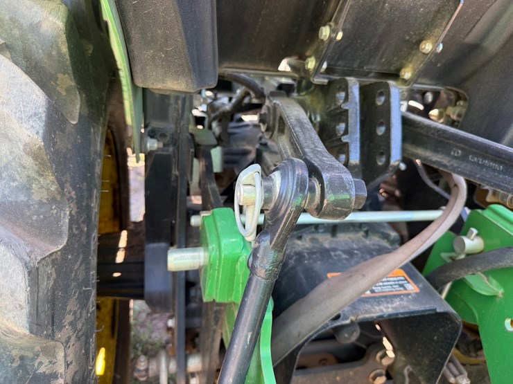 john-deere-3032e-image-49