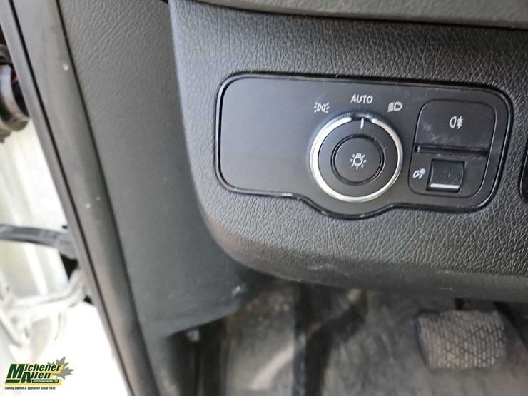 2020-mercedes-benz-sprinter-c240-turbo-diesel-cargo-van-image-19