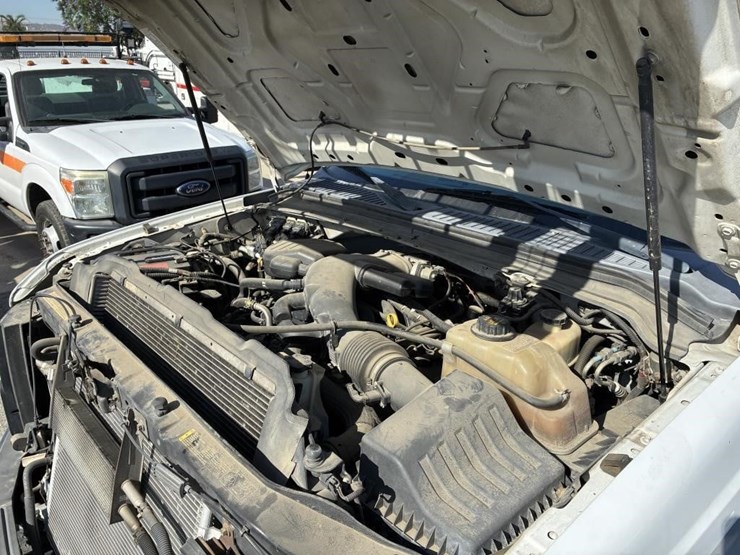 2009-ford-f550-image-7