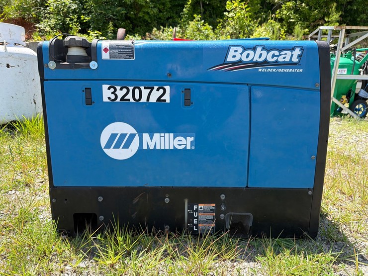 #4043-•-miller-bobcat-250-ac/dc-welder-11,000-watt-generator-image-6