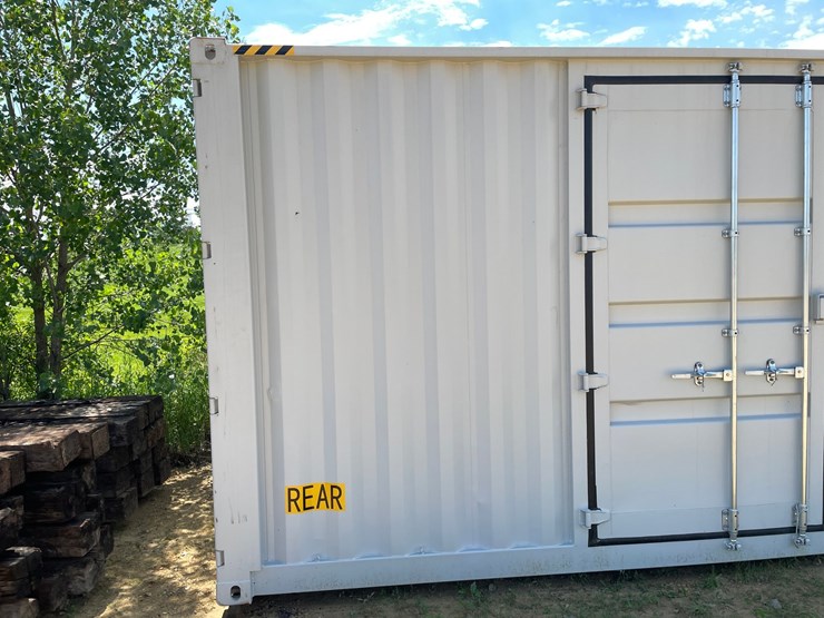 #120-•-40'-high-cube-multi-door-shipping-container-image-4