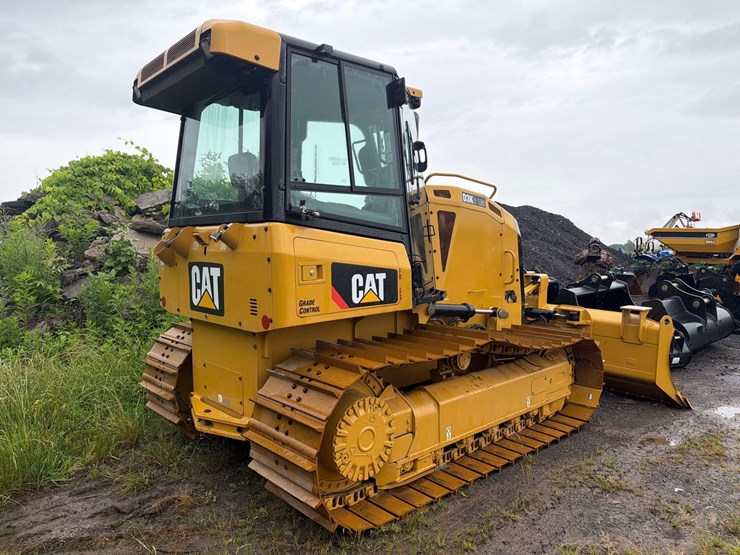 2018-caterpillar-d3k2-lgp-image-6