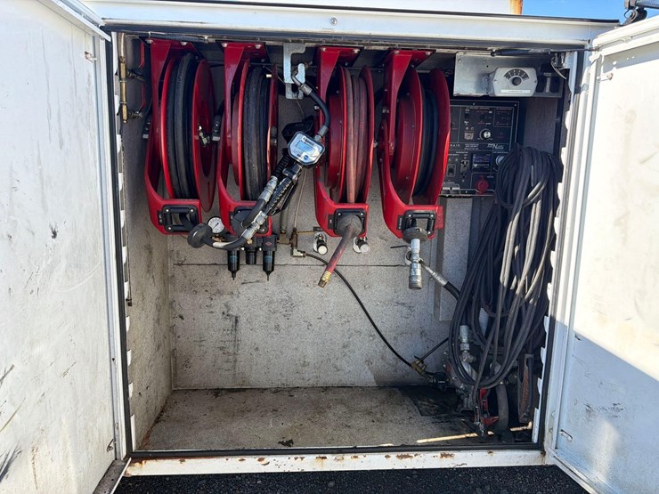 2016-ford-f550-image-15