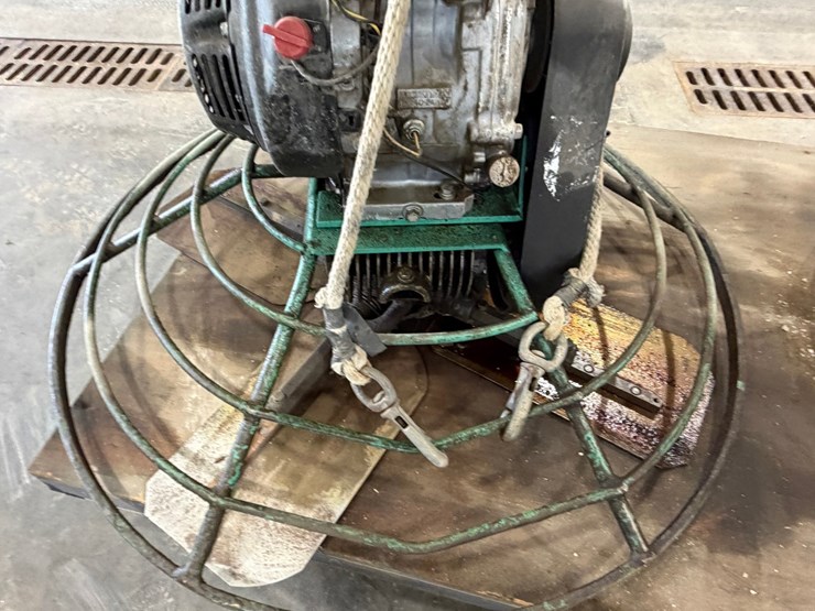 #1813-•-36"-power-trowel-w/-8hp-honda-image-9