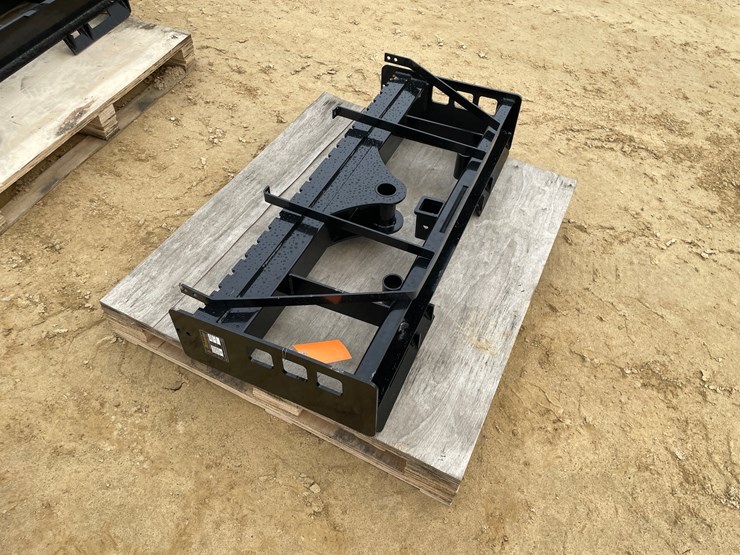 #2004-•-new-wolverine-pallet-fork-frame-image-2