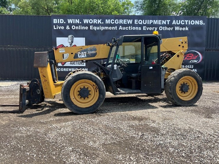 caterpillar-tl642c-image-1