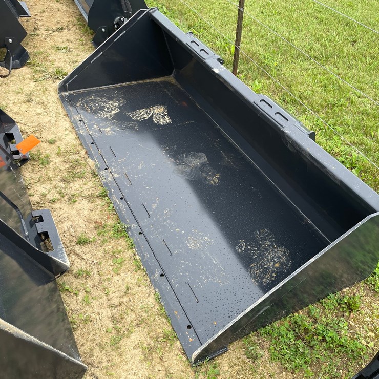 #2031 • New Wolverine Skid Steer 84" Bucket