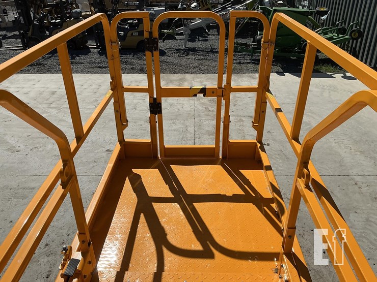 2023-jcb-s4550e-image-13