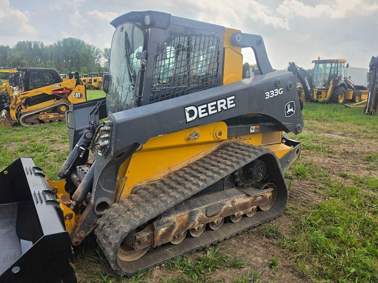 2020-deere-333g-image-2