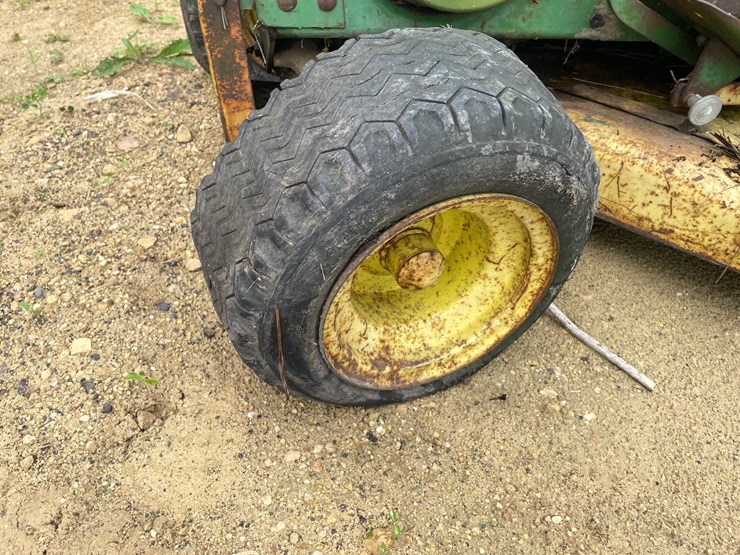john-deere-110-image-12