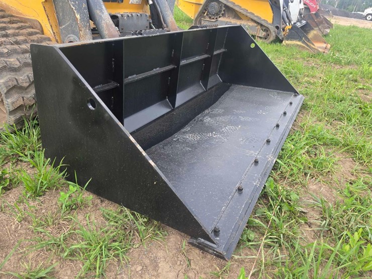 2020-deere-333g-image-15