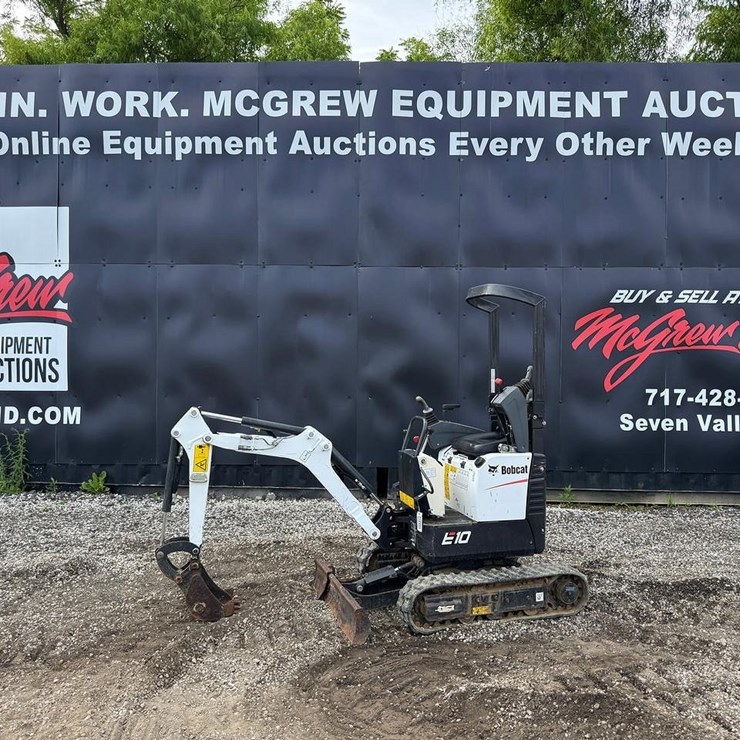 2022 BOBCAT E10