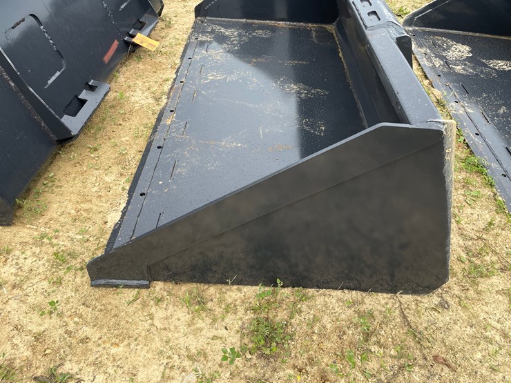 #2030-•-new-wolverine-skid-steer-78"-bucket-image-10