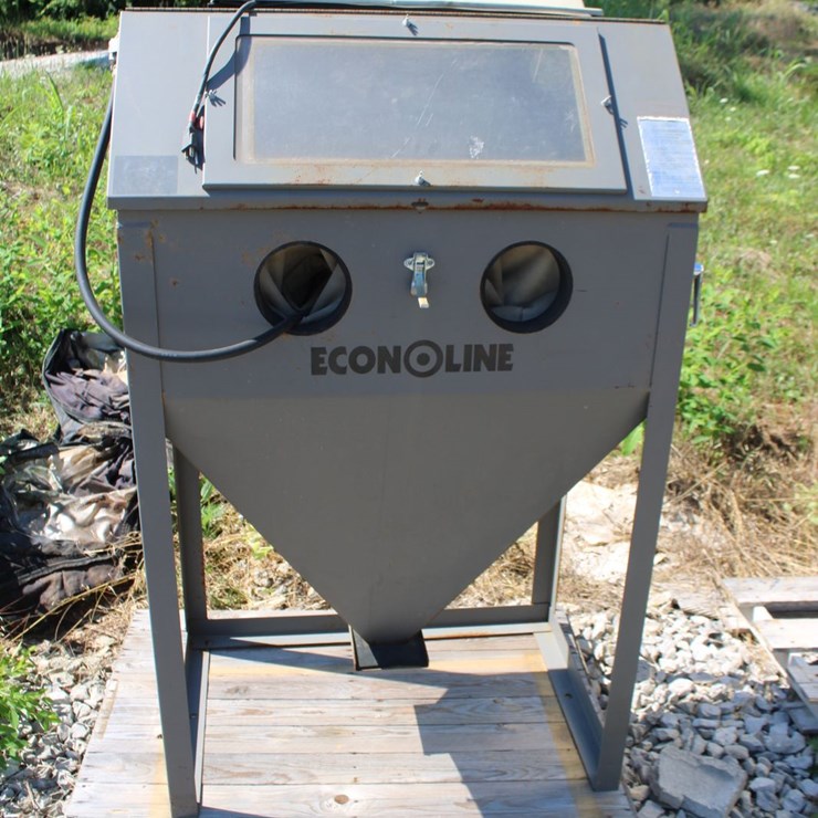 Econoline Blast Cabinet