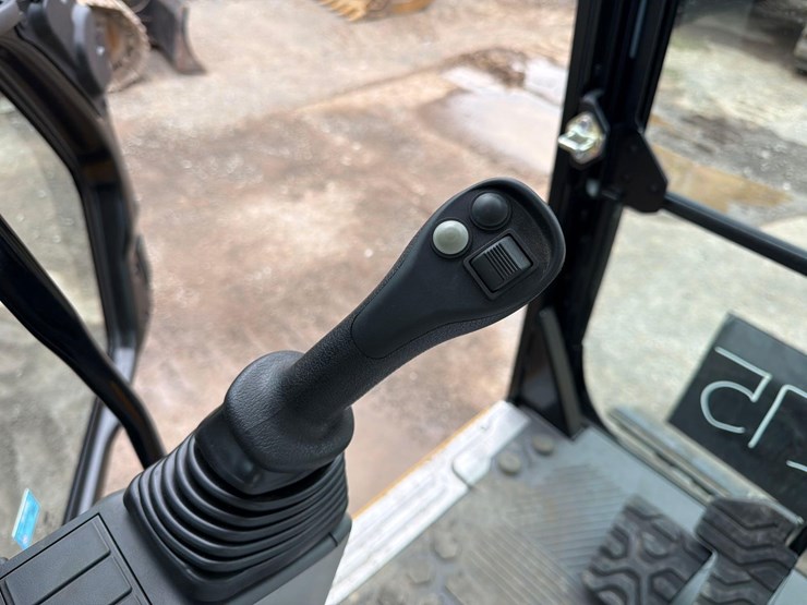 caterpillar-315fl-image-34