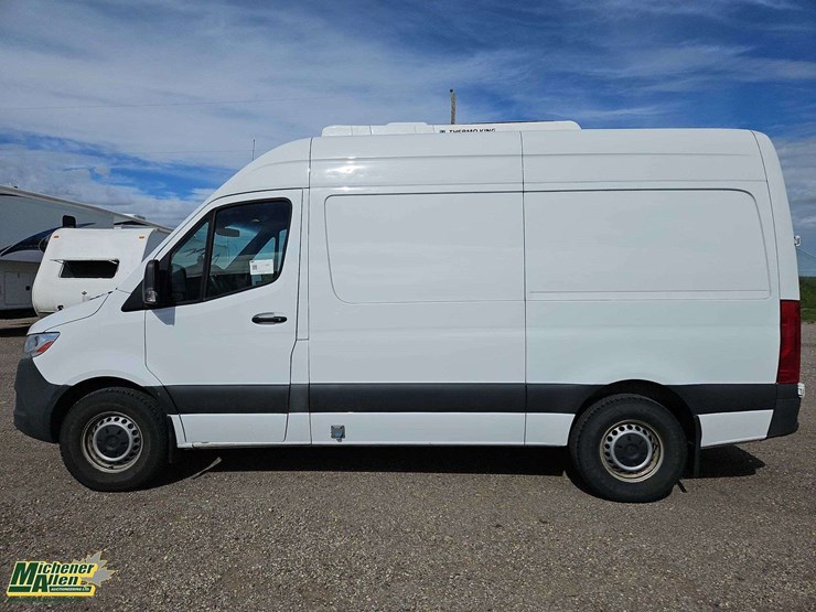 2021-mercedes-benz-sprinter-c240-turbo-diesel-cargo-van-image-6