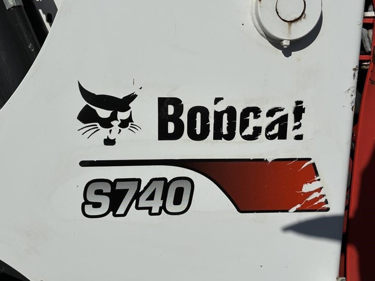 2021-bobcat-s740-image-13