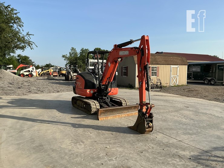 2015-kubota-kx040-4-image-6
