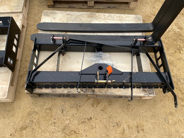 #2008-•-new-wolverine-3-point-tractor-fork-frame-with-forks-image-4