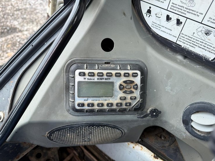 bobcat-t450-image-21