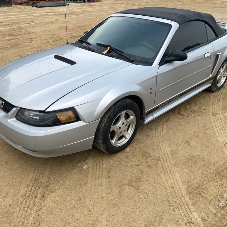 #202 • 2002 Ford Mustang Convertible (Has IN Title)