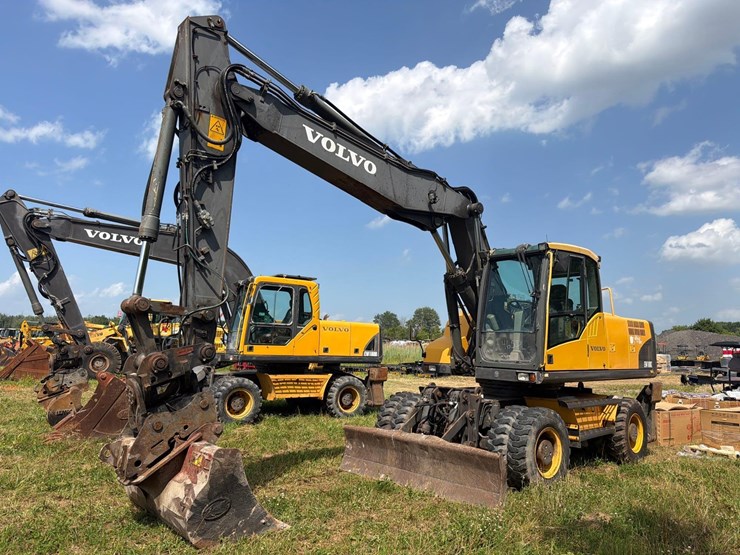 volvo-ew180c-image-3
