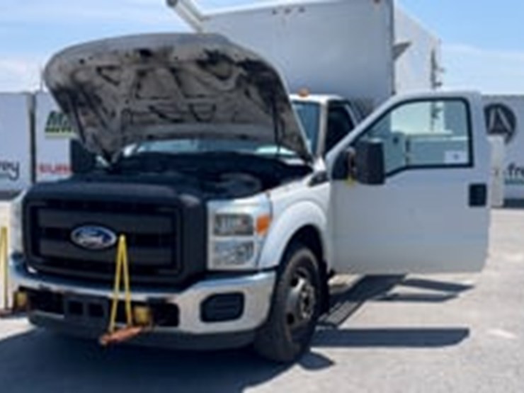 2011-ford-f350-image-9