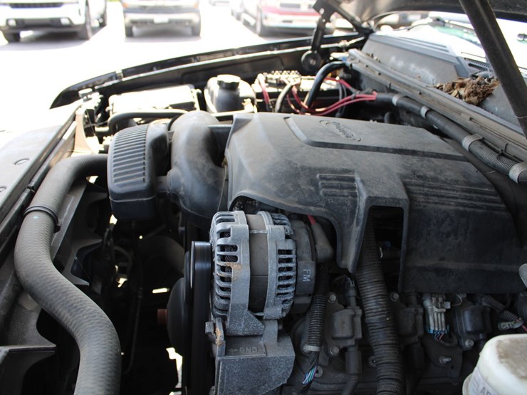2012-chevrolet-tahoe-image-2