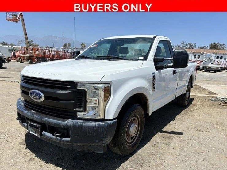 2018-ford-f250-image-1