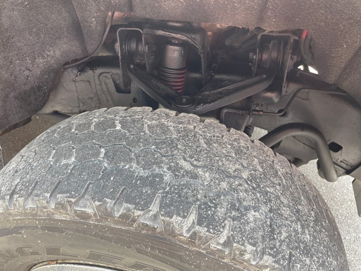 2017-chevrolet-2500-image-17