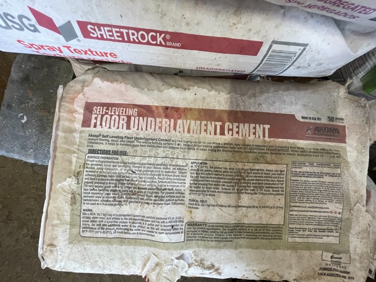 #7942-•-(7)-50lb-bags-of-unaggregated-wall-and-ceiling-spray-texture-image-4