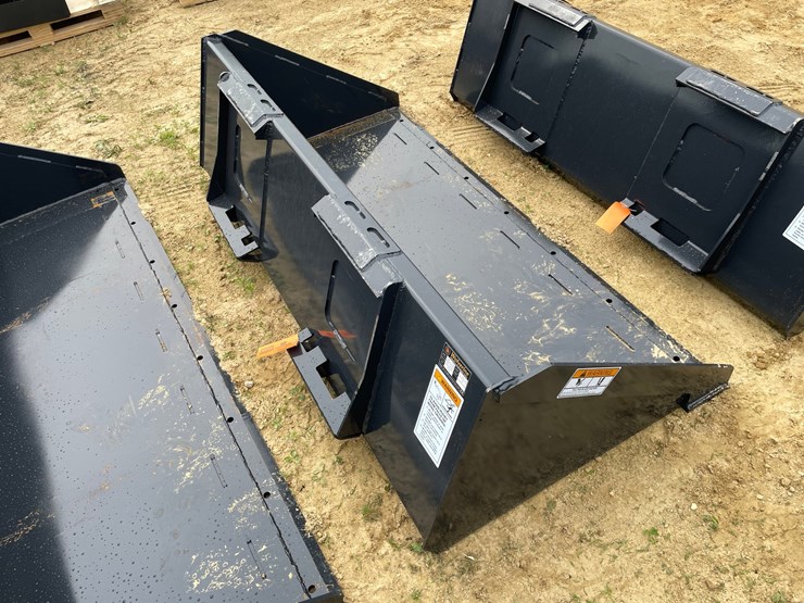 #2029-•-new-wolverine-skid-steer-72"-bucket-image-4