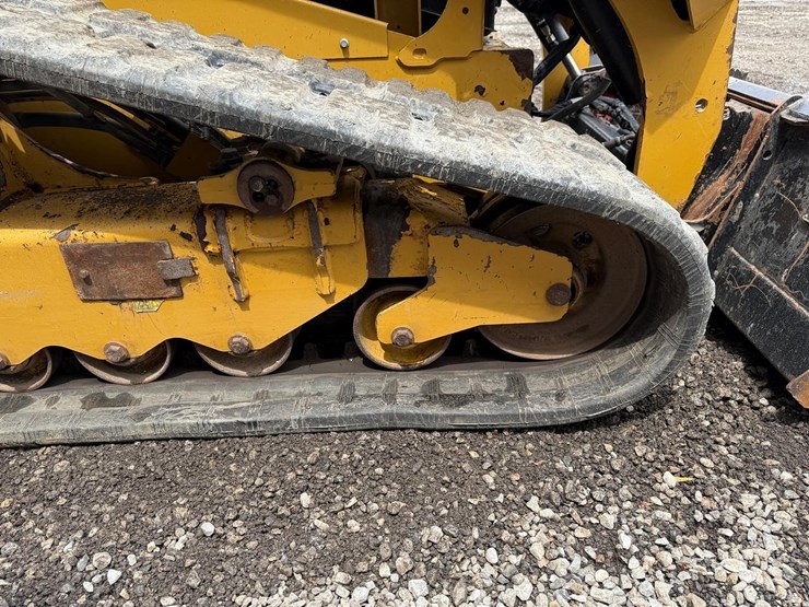 2022-caterpillar-289d3-image-14