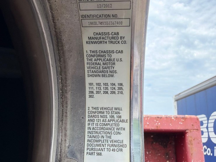 2013-kenworth-t880-image-24